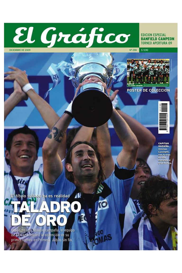 El capitán levanta la Copa: primer y único campeonato ganado por Banfield (2009)