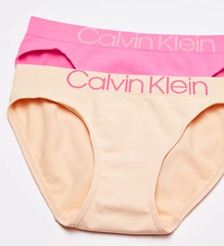 Estas prendas de Calvin Klein nunca están de oferta, aprovecha la