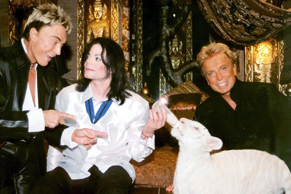 Siegfried & Roy: Remembering the Illusionists' Lives and Careers in Photos