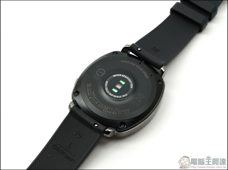 Samsung Gear Sport 開箱 好看又好用的全能金屬運動智慧錶