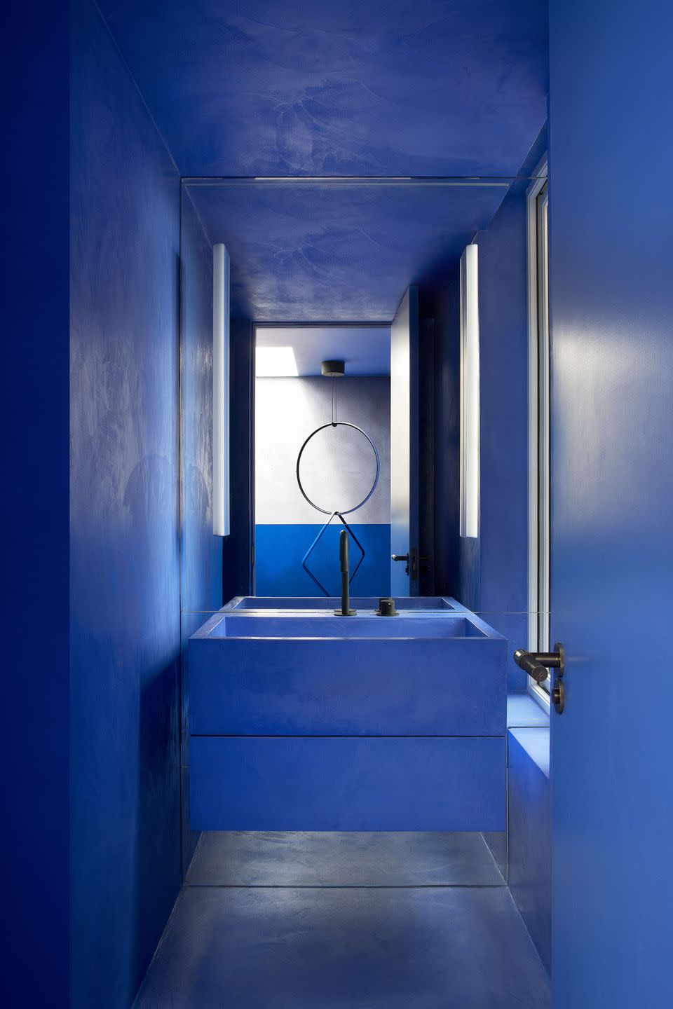 cobalt townhouse in dublin with interior design by kingston lafferty design kld cloakroom