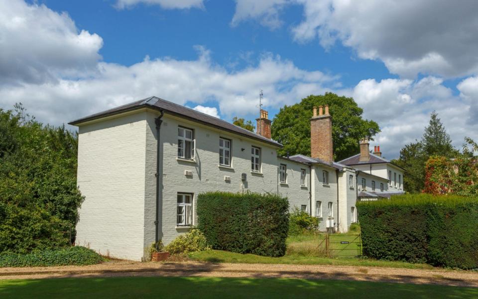 The couple no longer live permanently at Frogmore Cottage, Windsor - Alamy