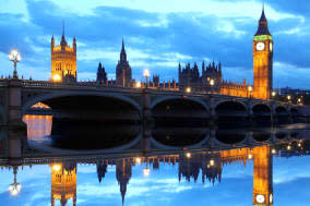 famous big ben in the evening...