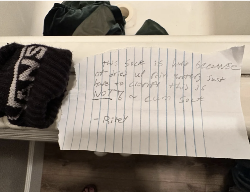 A note saying a sock is "NOT! a cum sock"