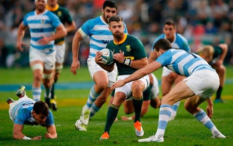 Willie le Roux braces for a hit - Credit: afp