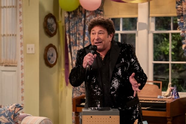 Don Stark of "That '70s Show" reprises his role as Donna's father Bob Pinciotti in "That '90s Show" on Netflix.<p>Netflix</p>