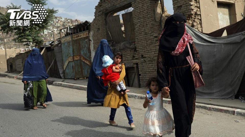 阿富汗婦女受到不公平對待。（圖／達志影像美聯社）