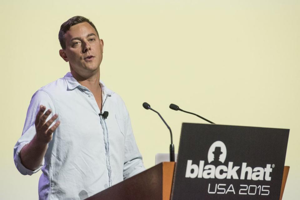 Chris Valasek speaks during a presentation at the Black Hat Conference in Las Vegas, Nevada, U.S., on Wednesday, Aug. 5, 2015. Source: Bloomberg/David Paul Morris