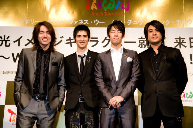 F4 members Jerry Yan, Vic Zhou, Vanness Wu, and Ken Chu, now known as JVKV, appears in a 2013 press event (Yahoo! Taiwan)