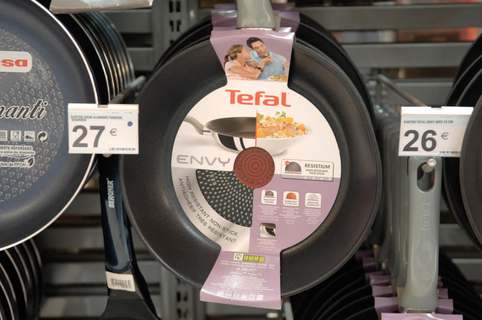 Dank Tefal-Pfannen gelingt euch jedes Essen. (Bild: Newscast/Universal Images Group via Getty Images)