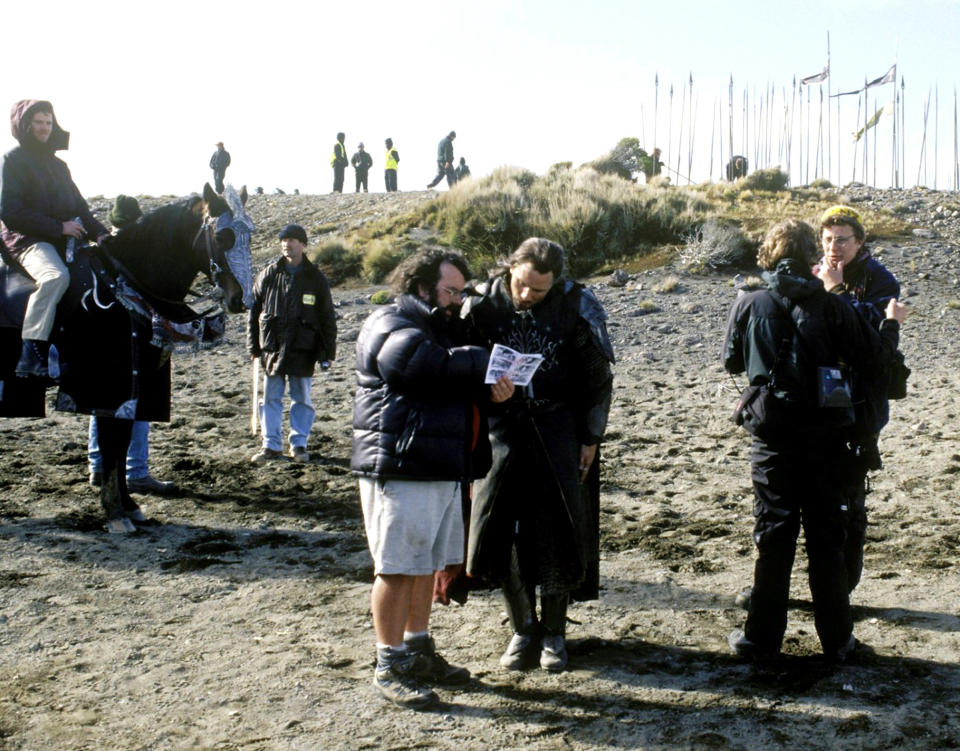 Peter Jackson and Viggo Mortensen on set