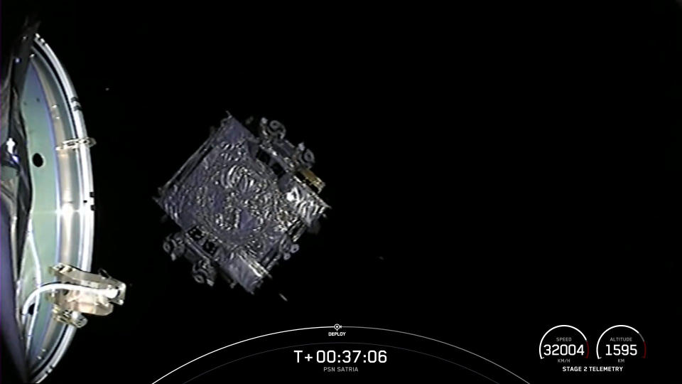 SATRIA-1 satellite floating away from SpaceX rocket