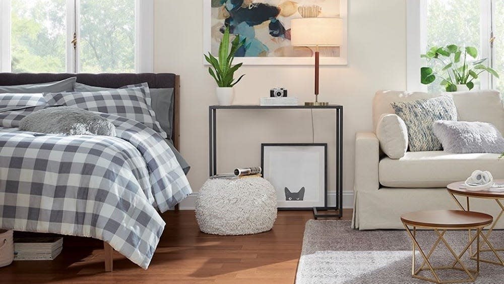 These are some of the best places to shop for home decor online.