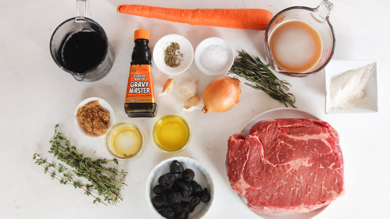 ingredients for fig and herb pot roast on counter