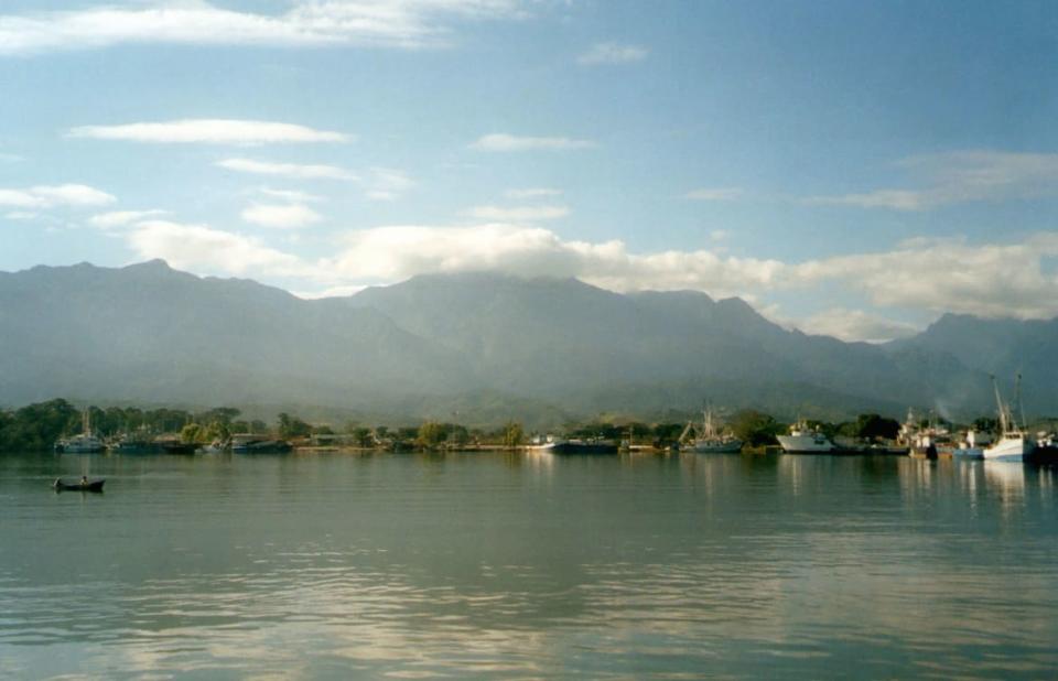 <div class="inline-image__caption"><p>Pico Bonito mountain, a national park and one of Caribbean coast's tallest mountains, in the background of La Ceiba harbor, Honduras</p></div> <div class="inline-image__credit">gionnixxx</div>