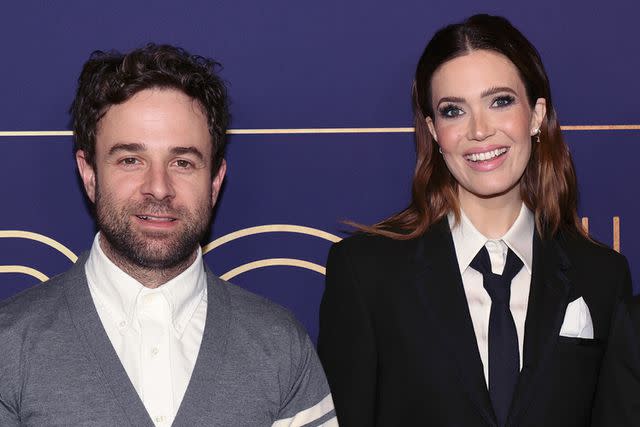 <p>David Livingston/Getty</p> Taylor Goldsmith and Mandy Moore