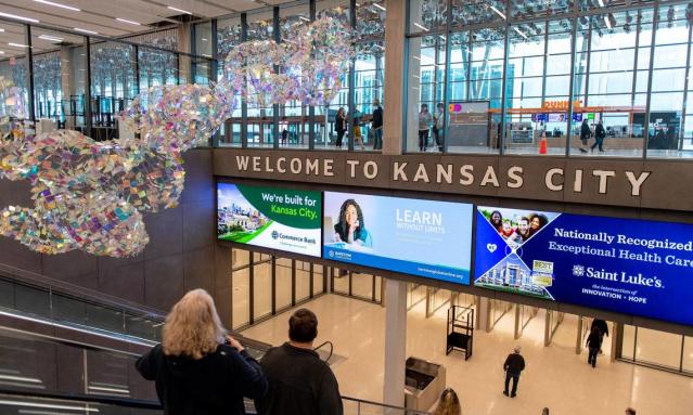 What can you get to eat at the new KCI airport terminal?