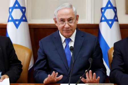 Israeli Prime Minister Benjamin Netanyahu attends the weekly cabinet meeting at his office in Jerusalem October 15, 2017. REUTERS/Abir Sultan/Pool