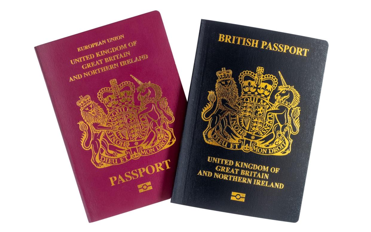 ETIAS travel rules eu after Brexit etias visa uk application cost start date passports holidays biometric data questions asked criminal record - Alamy