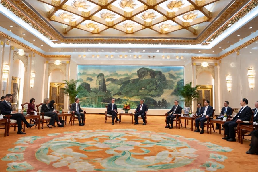 California Gov. Gavin Newsom meets with Chinese President Xi Jinping