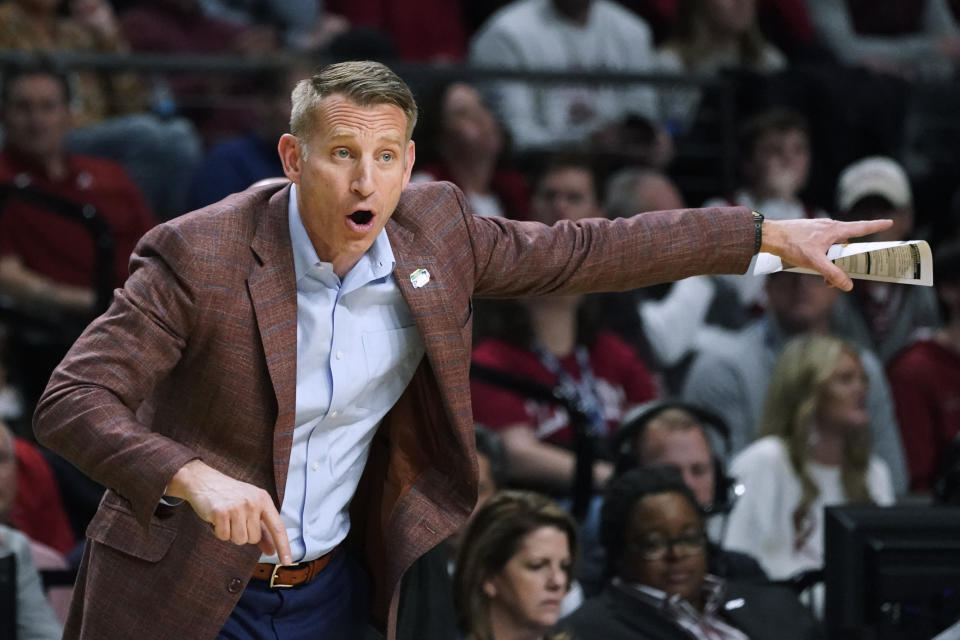 Alabama coach Nate Oats calls out to the team during the first half of a second-round college basketball game against Maryland in the men's NCAA Tournament in Birmingham, Ala., Saturday, March 18, 2023. (AP Photo/Rogelio V. Solis)