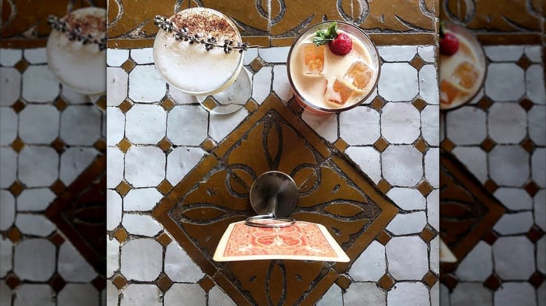 Cocktails on decorated table