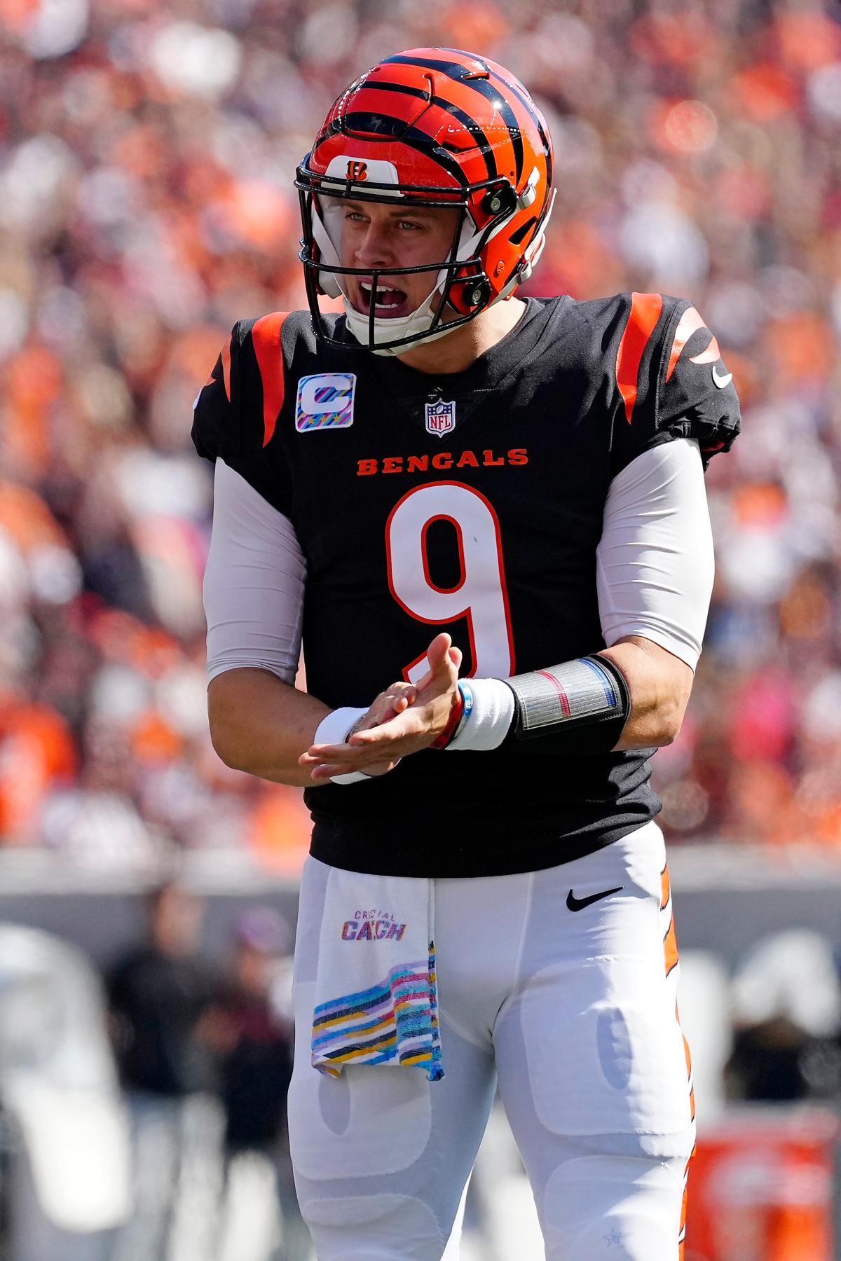 NFL Sunday Roundup: Joe Burrow sets Bengals franchise record in