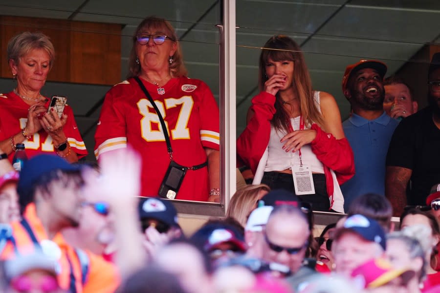 KANSAS CITY, MISSOURI – SEPTEMBER 24: Donna Kelce and Taylor Swift are seen during the first half of a game between the Chicago Bears and the Kansas City Chiefs at GEHA Field at Arrowhead Stadium on September 24, 2023 in Kansas City, Missouri. (Photo by Jason Hanna/Getty Images)