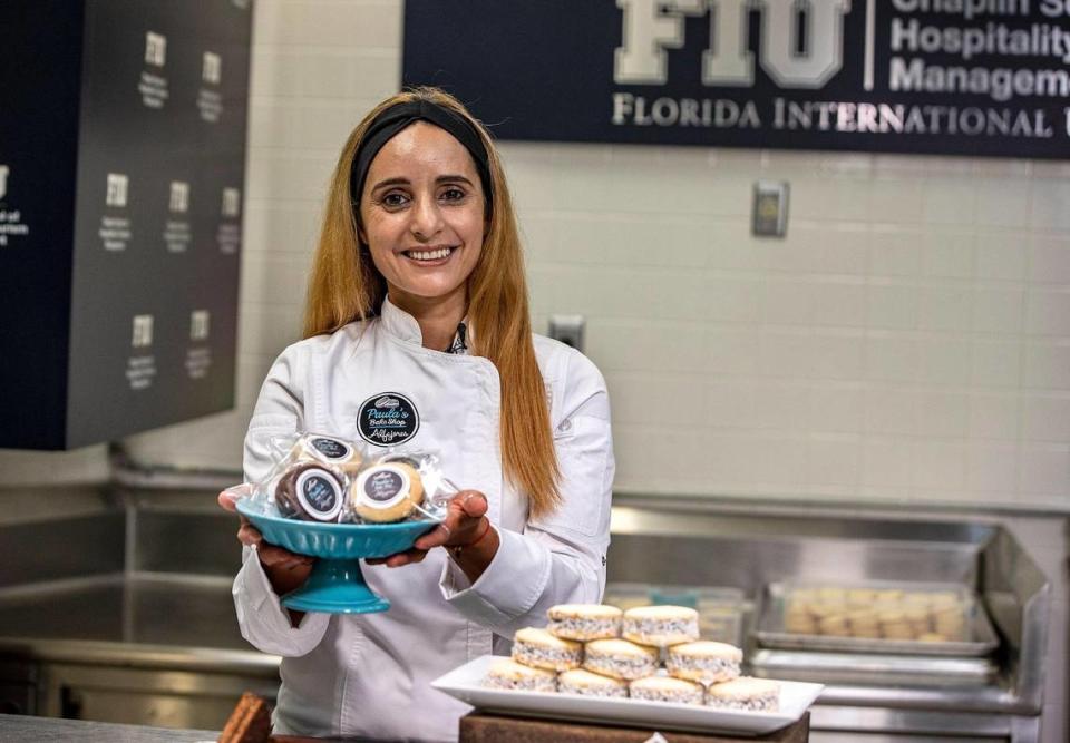 Paula Chávez sigue la tradición de su familia de hacer alfajores artesanales, un postre muy popular en Argentina, que es la base de su negocio en Miami, el cual ha impulsado con la ayuda del programa StartUP de FIU.