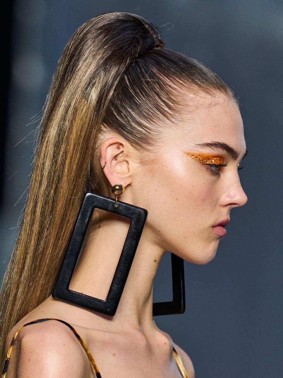 Resin rectangular earrings at Halpern SS23