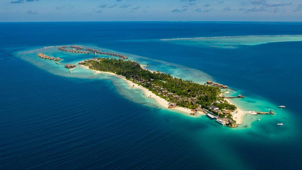 Aerial view of the island housing Ozen Reserve Bolifushi 