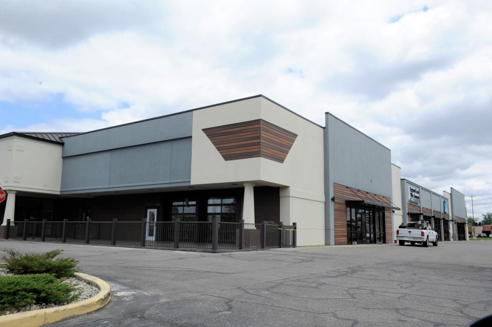 The Roca Bar's new location will be this unit with a patio area on the Southwestern corner of the newly remodeled Washington Plaza, the former Schnuck's building at the corner of Green River Road and Washington Avenue.