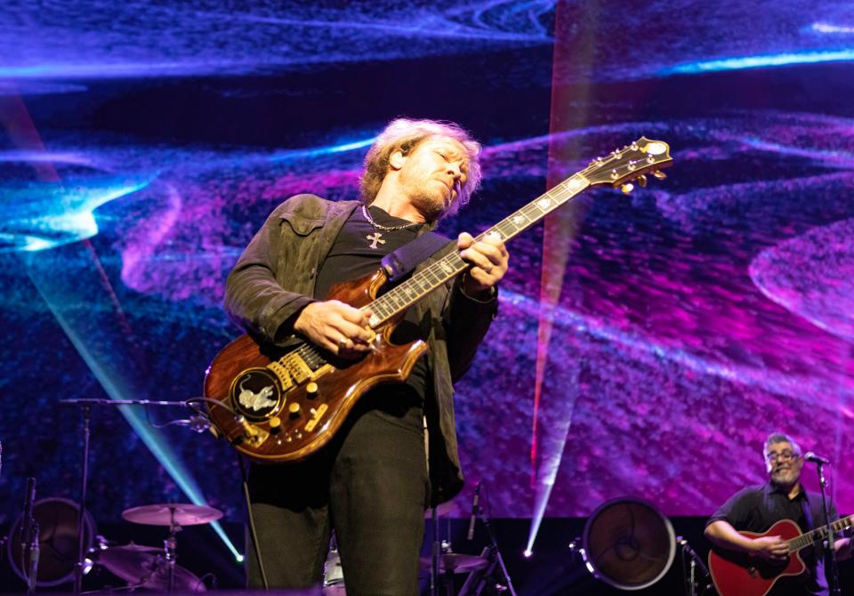 Kenny Wayne Shepherd wringing the neck of Jerry Garcia’s custom-built “Tiger” (Photo by Sean Reiter)