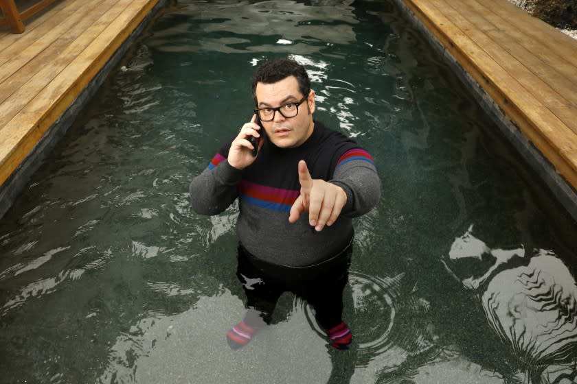Los Angeles, California-June 18, 2020- Josh Gad portrait taken in a pool on June 18, 2020. Josh Gad is still best known as the voice of Olaf the Snowman in the "Frozen" movies and for his Tony-nominated Broadway turn in "The Book of Mormon." In the last 15 years, he has about 70 film and TV credits. This year, he's in the first season of Armando Iannucci's sci-fi satire "Avenue 5" on HBO and the "Artemis Fowl" film adaptation on Disney+, co-stars in the musical animated series he co-created for Apple TV+, "Central Park," and during the pandemic is hosting a YouTube fundraising series, "Reunited Apart." Photographed on June 18, 2020. (Carolyn Cole/Los Angeles Times)