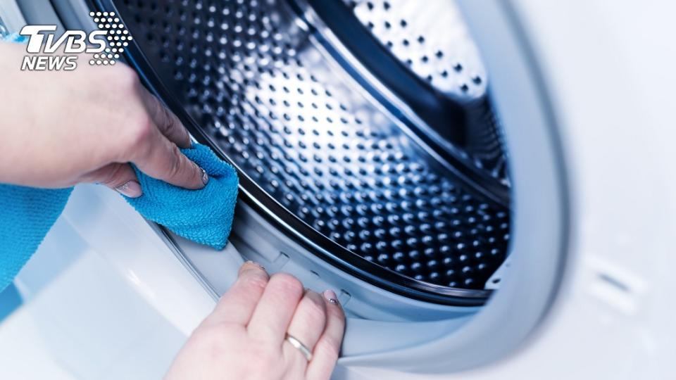 統計顯示，今年洗衣機清潔市場破百億。圖／TVBS