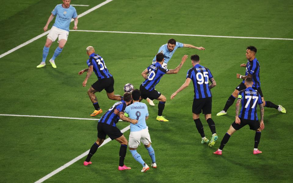 Bernardo Silva of Manchester City shoots - Alex Grimm/Getty Images