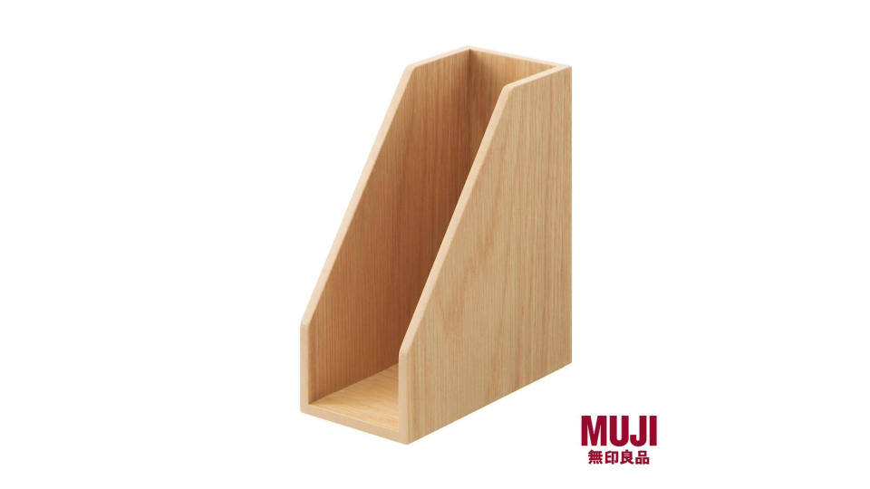 MUJI Wooden Letter Stand. (Photo: Shopee SG)