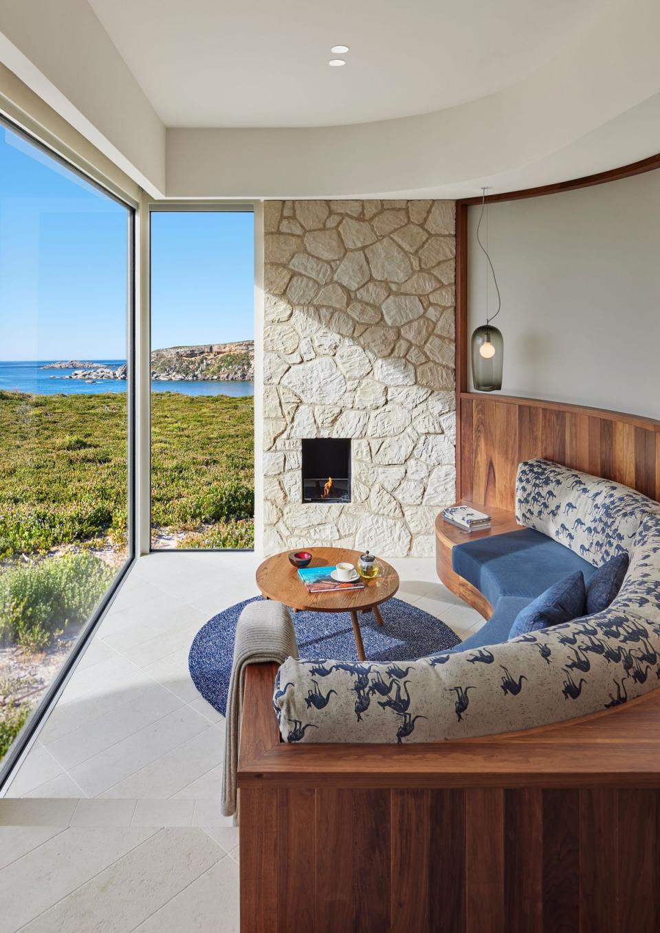 A Flinders Suite lounge overlooking the sea (Baillie Lodges)
