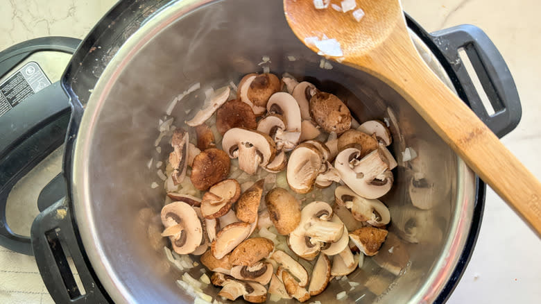 mushrooms in instant pot
