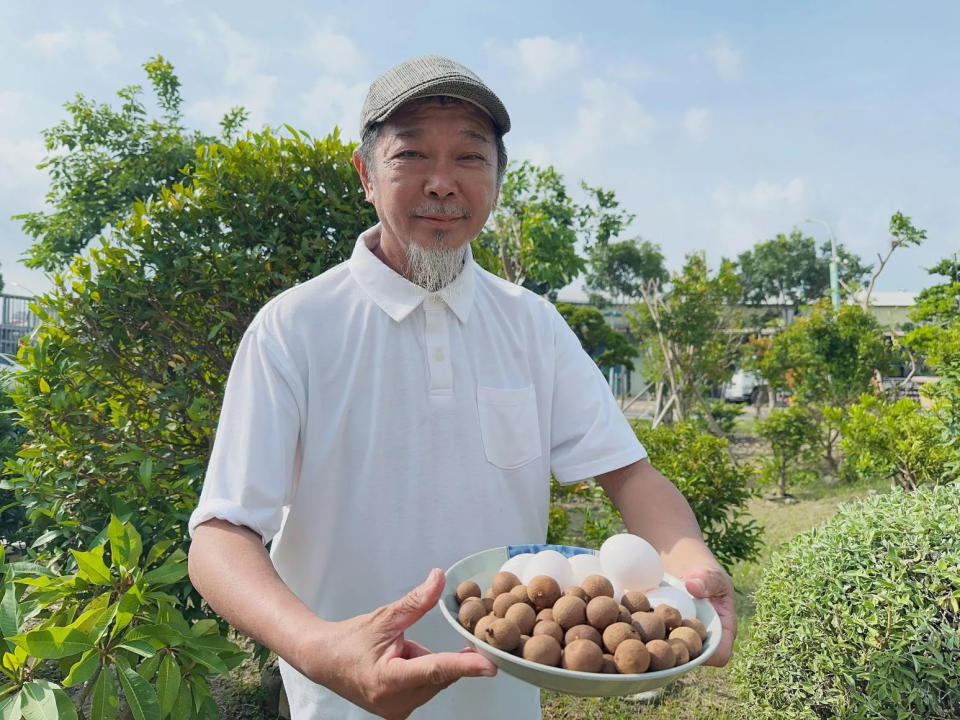 <strong>拜拜時另外準備像龍眼一類可以剝殼、去皮的供品也很好，代表新的一年能脫胎換骨。（圖／廖大乙提供）</strong>