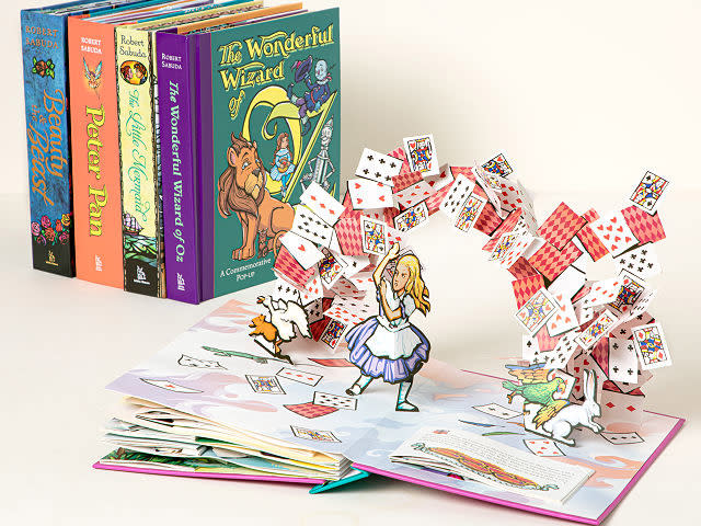 Classic Fairytale Pop-Up Book by Robert Sabuda