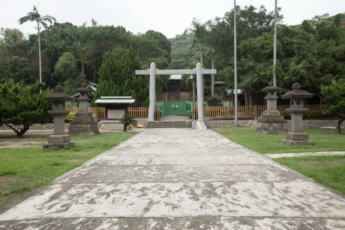 雙十造型的鳥居（圖／桃園觀光導覽網）