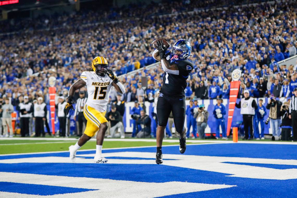 Kentucky running back Ray Davis (1) has scored at least one touchdown in each of UK’s first seven games, the first player in school history to achieve that feat.