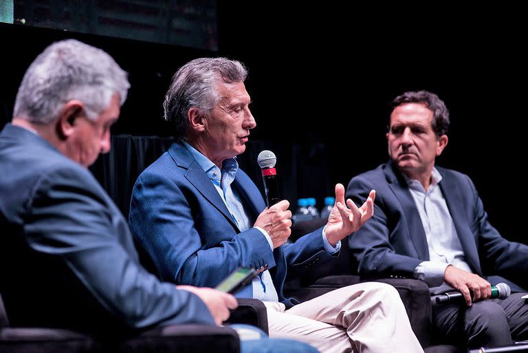 Mauricio Macri durante la presentación de su libro en Rosario