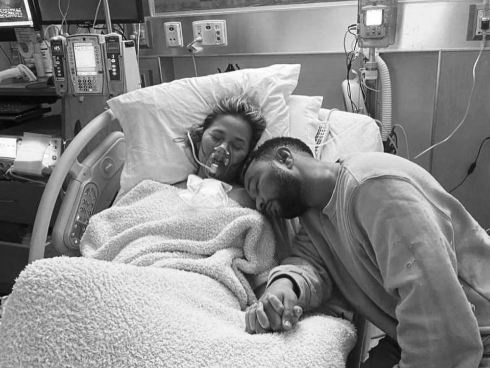 chrissy teigen john legend hospital