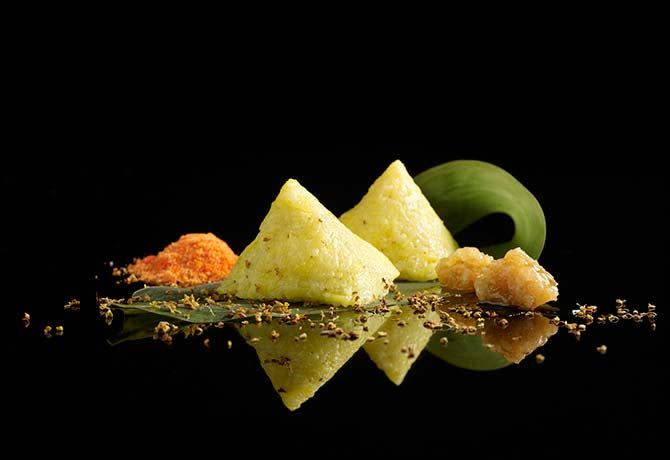 #153_food_Osmanthus-vegeterian-dumpling-served-with-honey-or-sugar