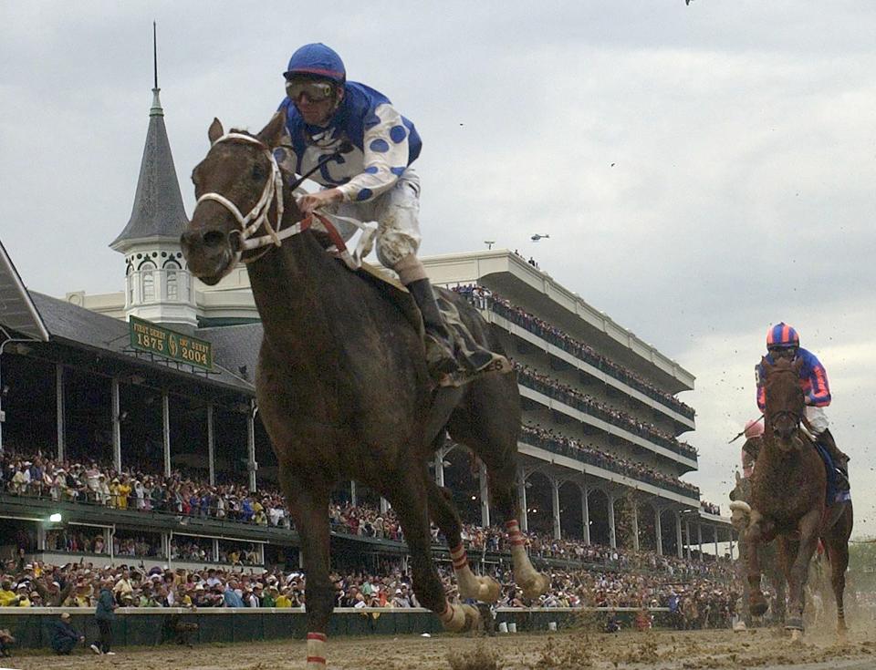 Smarty Jones winning the Kentucky Derby on May 1, 2004.