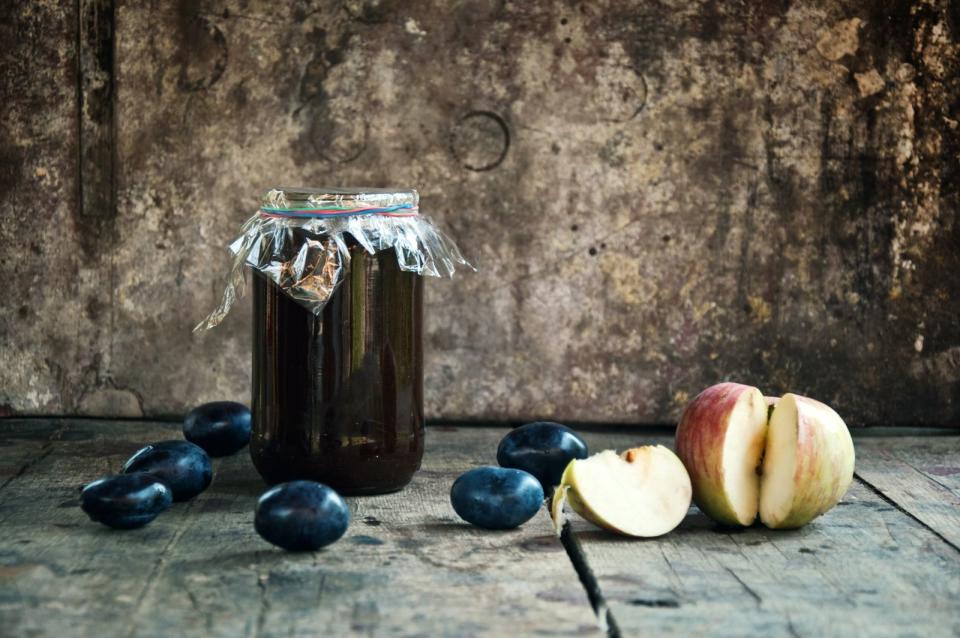 Spätsommerliche Pflaumen-Apfel-Konfitüre