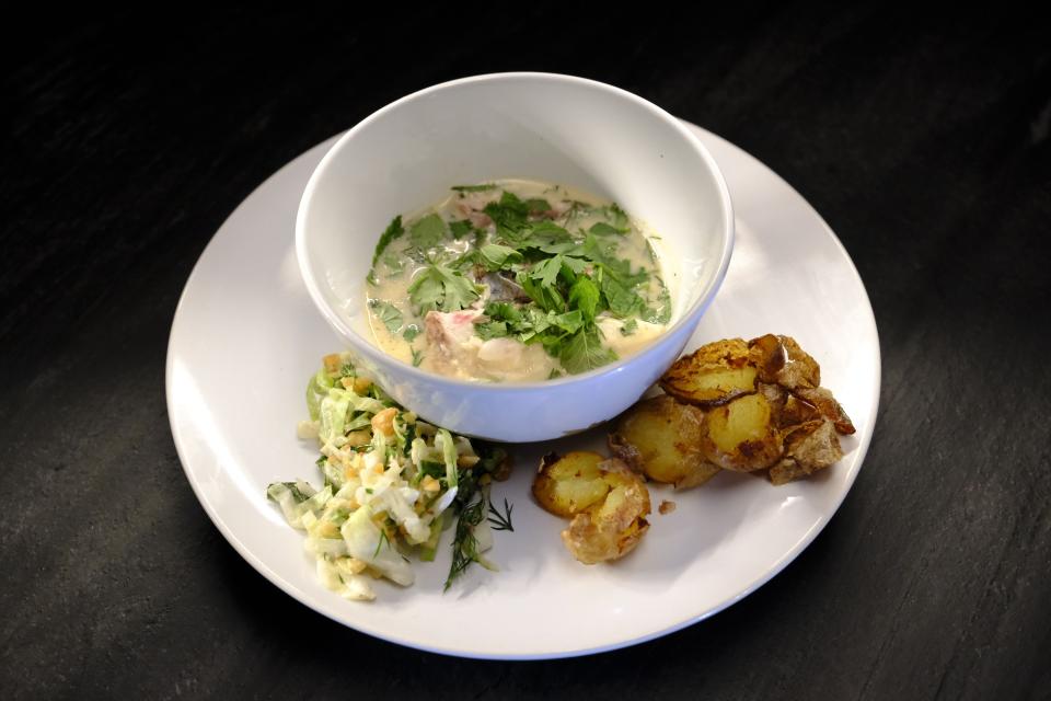 On "Top Chef: Wisconsin" Episode 10, Milwaukee chef Dan Jacobs served one of the top dishes of the week: a red curry fish boil, coconut slaw with peanuts, and fingerlings with duck fat and shiro dashi.