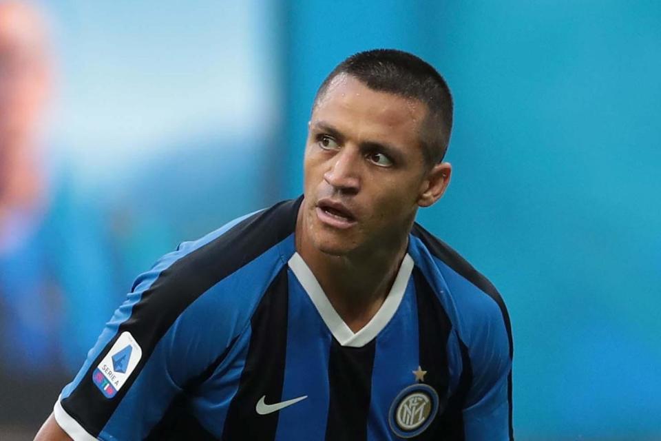 Inter Milan's Alexis Sanchez is currently battling a thigh injury (Getty Images)